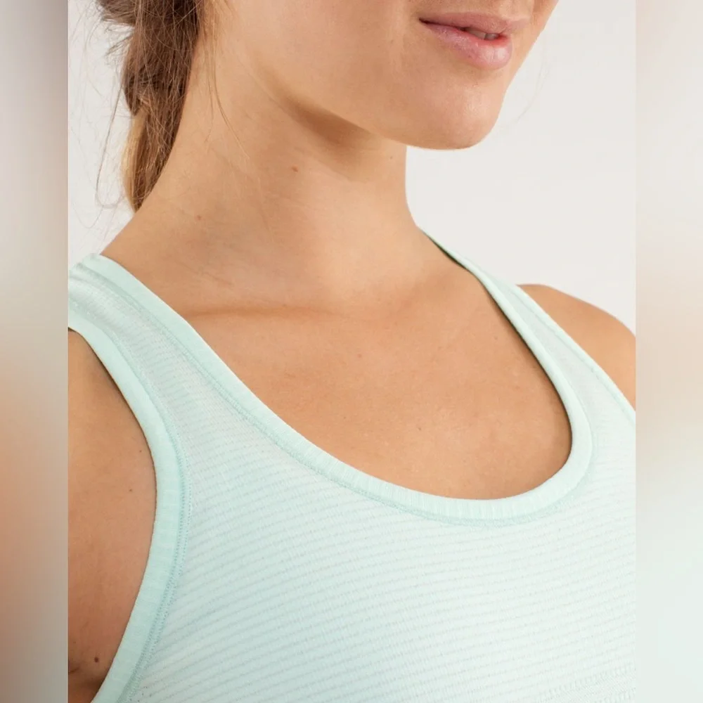 Lululemon Run: Swiftly Tech Racerback Mint Moment Size 6‎